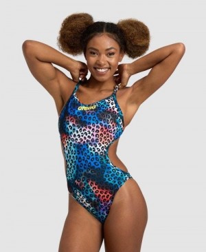 Arena Rule Breaker Hooked Reversible One Piece Multicolor | 04613-IWTC