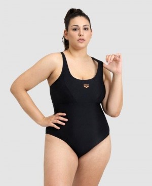 Arena Solid Control Pro Back Plus One Piece Black | 87153-GNUZ