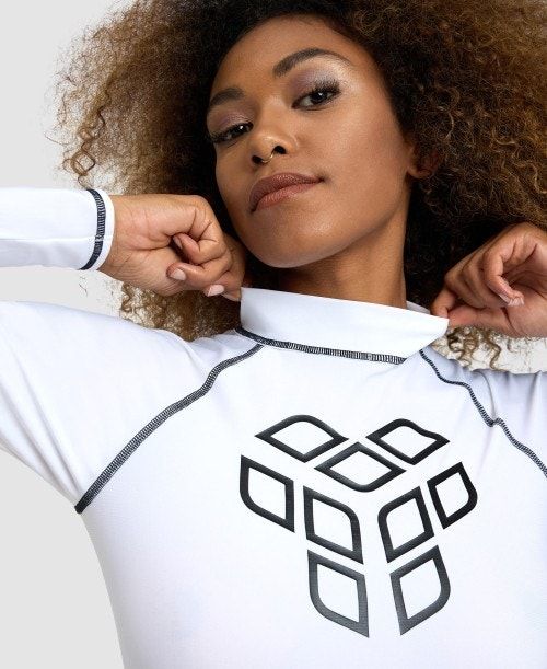 Arena Long Sleeve Rash Guard White / Black | 21697-ILOG