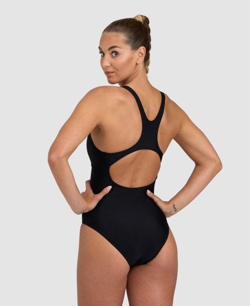 Arena Solid Control Pro Back One Piece Black | 98324-HCRB