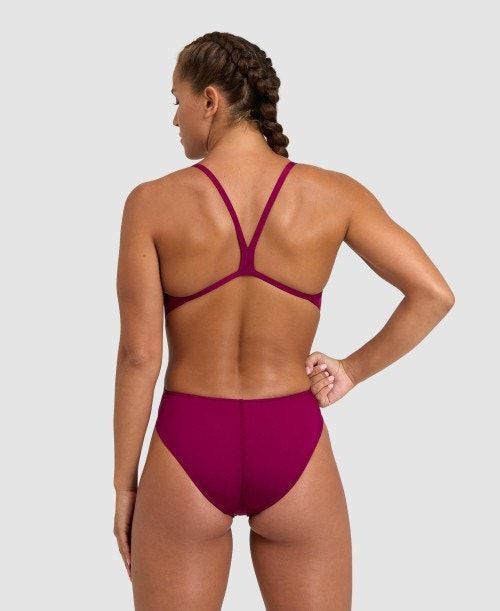 Arena Team Challenge Back One Piece Red / White | 52309-GISV